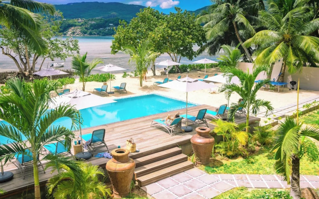 Pineapple Beach Villas