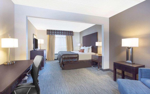 Spark by Hilton Mechanicsburg