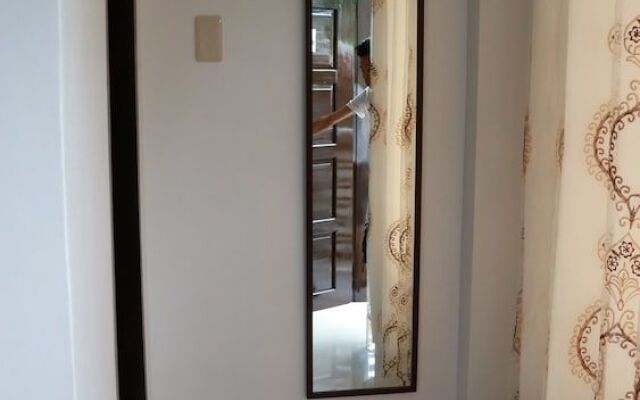 Chelle's Apartelle - Inn