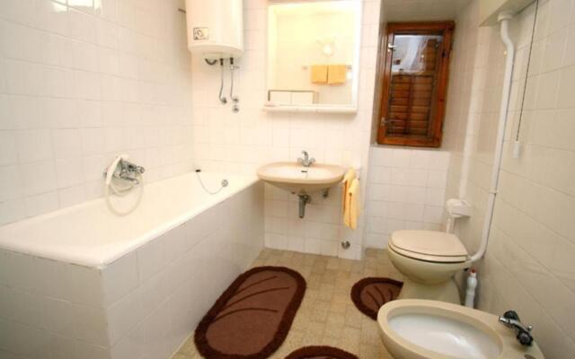 Holiday home Zeljka - 60 m from sea