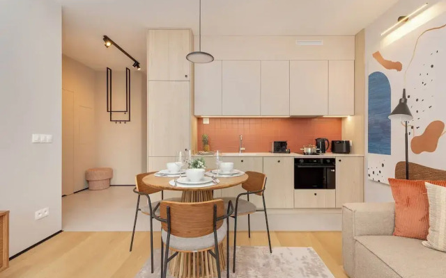 Apartment With Parking Gdańsk by Renters