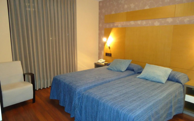 Isla Nova Hotel