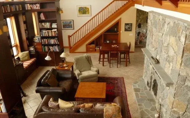 Axton Road Bed & Breakfast