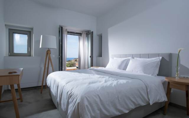 Luxury Villa With Stunning Views in Agios Nikolaos