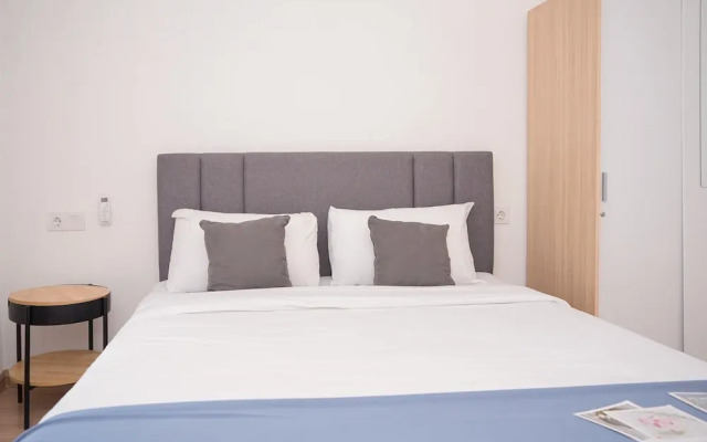 Spacious and Simple 3BR Sky House BSD Apartment