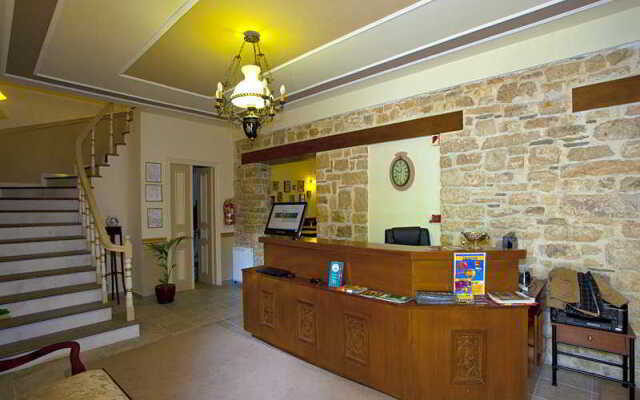 Kastro Guesthouse