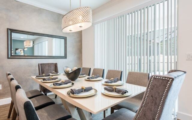 Vhc Srh8 2641 8 Bedroom Condo