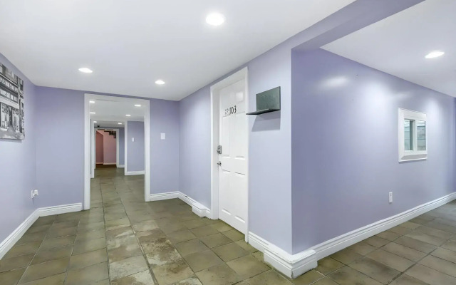 Canal Express Rooms