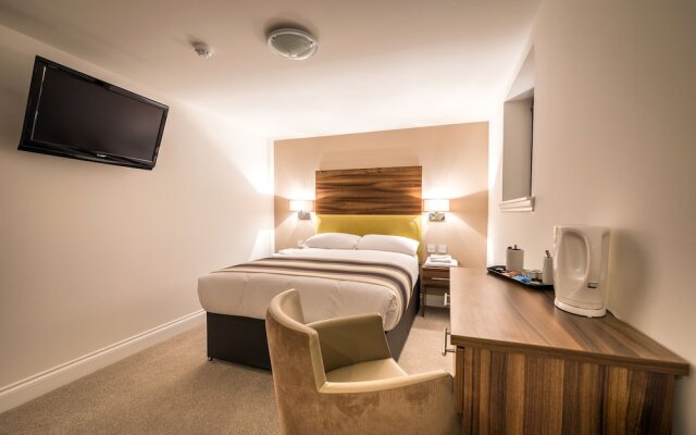 D Luxe Hotel