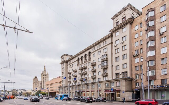 Moscow City Apartments near White House