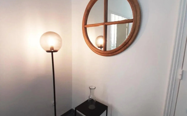 Sweet Apartment in Paris Montmartre