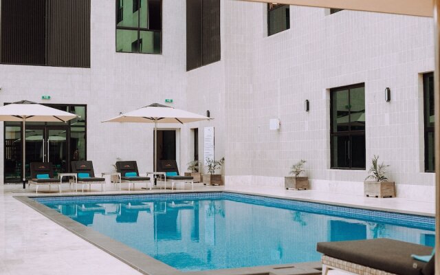 Star Land Hotel Bastos