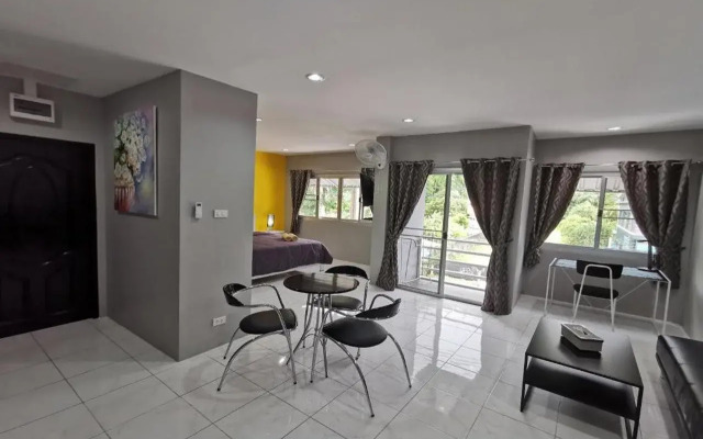 Karon Studio Apartment