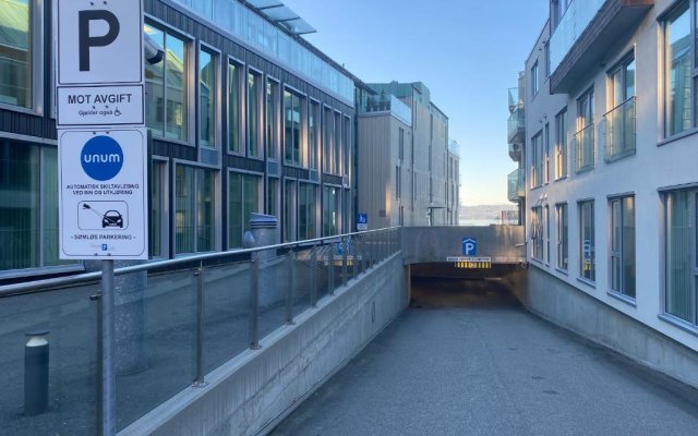 Eksklusiv & idyllisk leilighet i Sandvikensjøfront