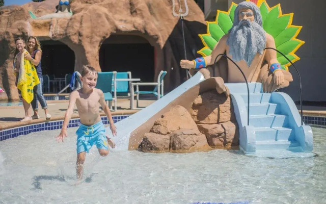 Atlantis Family Waterpark Hotel, Ascend Hotel Collection