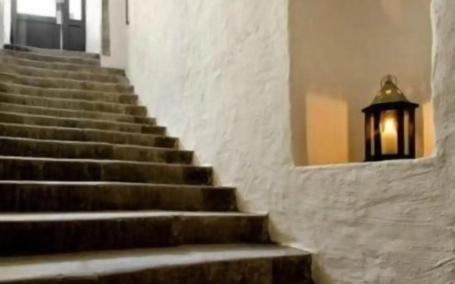 Ramilton Old Town Hostel