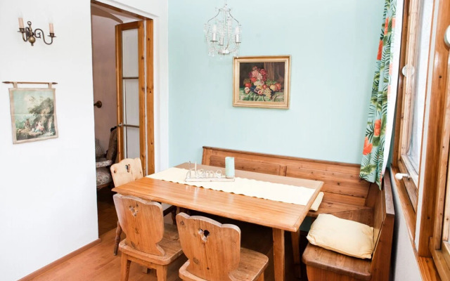 Marthas Veranda Apartment