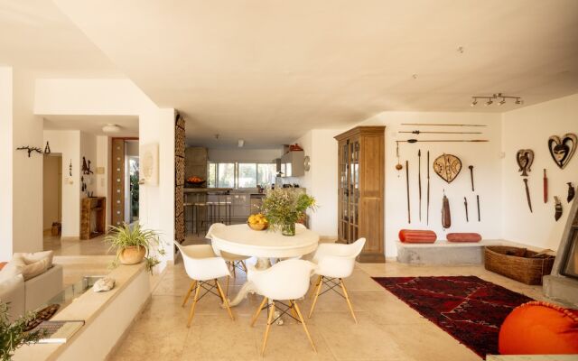 Caesarea Sea-Side Retreat by Sea N' Rent