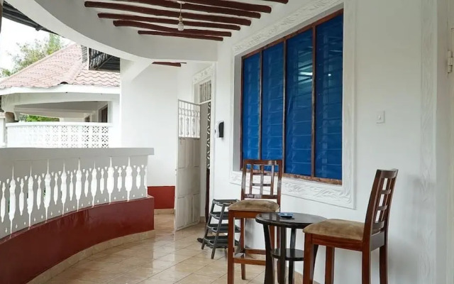 Lux Suites Diani Holiday Villas