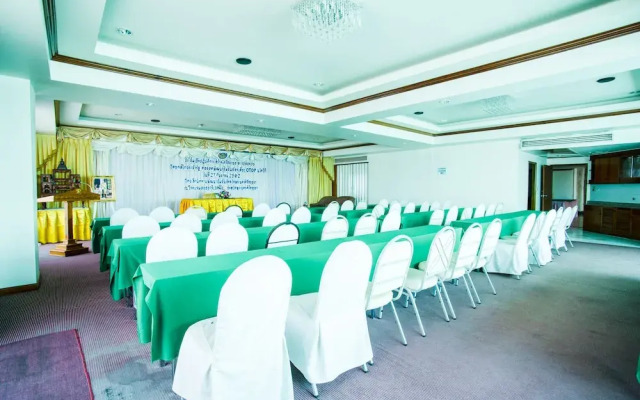 Ayutthaya River View Hotel