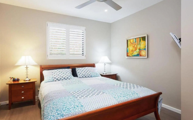 'Ambience on the Waterfront', 14 Danalene Pd - Prestige waterfront property