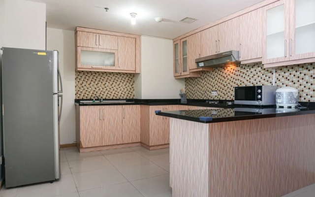 Luxurious 3br Gandaria Heights Apartment