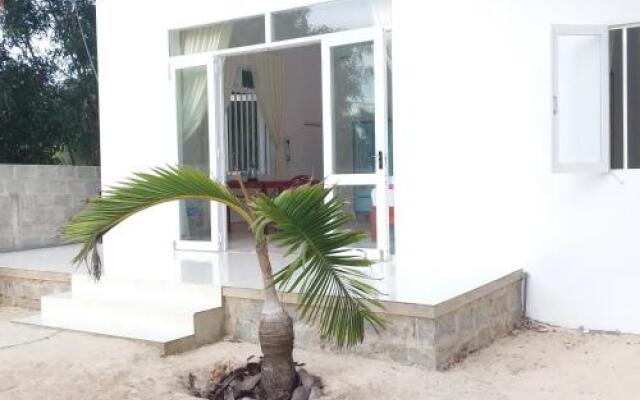 Timothe Beach Bungalow