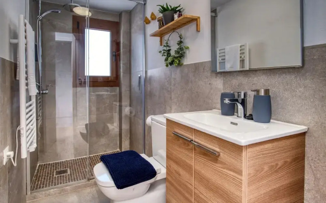 Olive & Ivy Guest House