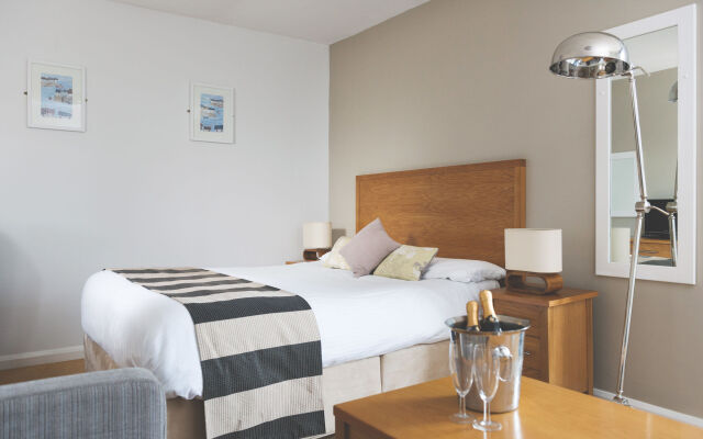 Harbour Inn