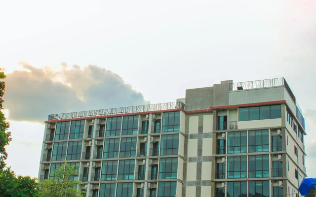 The Sixteenth Naiyang Beach Hotel