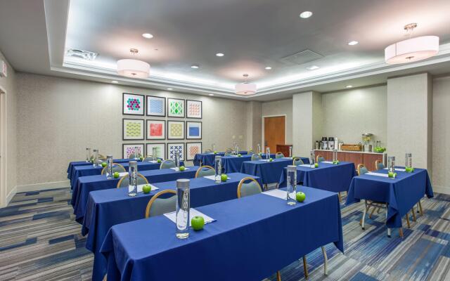 Holiday Inn Express Hauppauge by IHG