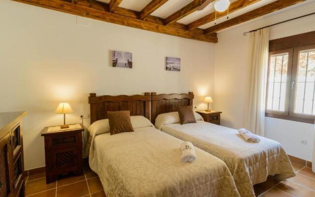 Casa Finca del Roble Antequera - La Higuera by Ruralidays