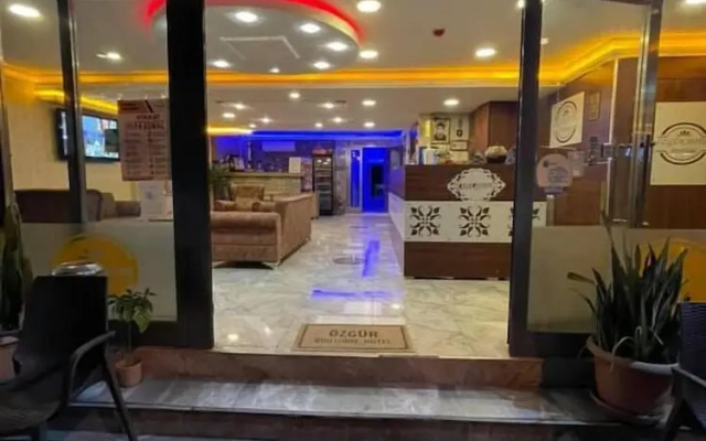 Ozgur Hotel