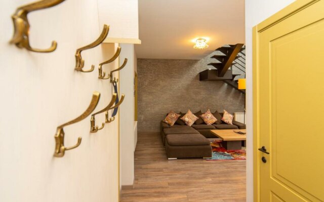 Luxury 4 bedroom apartment #1 in the city center of tbilisi