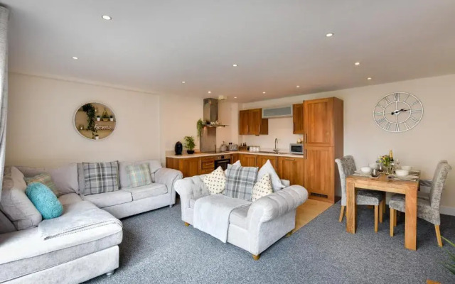 Swansea Marina - Sleeps 4 - Underground parking