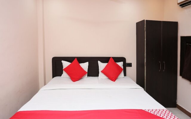 OYO 40079 The paradise Hotel