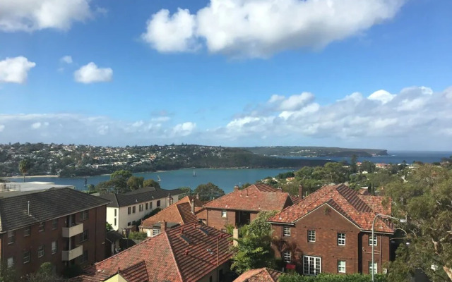 Contemporary Spacious Home 20minutes From Central Sydney