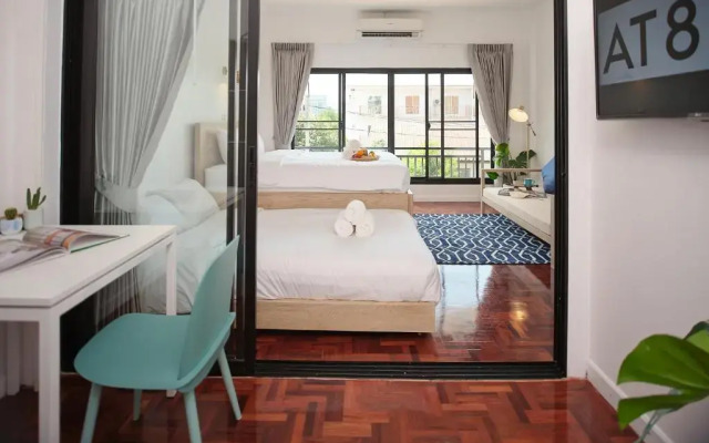 At 8 Nimman Take Me To Infinity