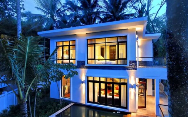 2 Br Luxury Villa SDV141 near the beachfront by Samui Dream Villas