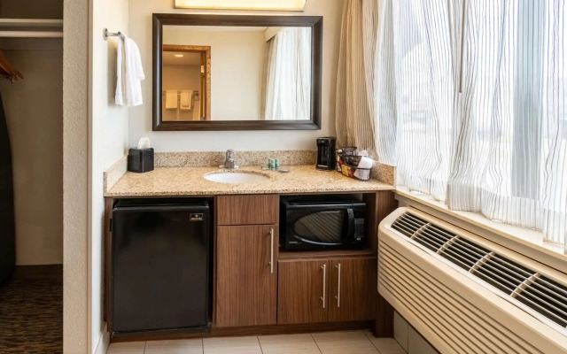 Best Western Bridgeview Hotel
