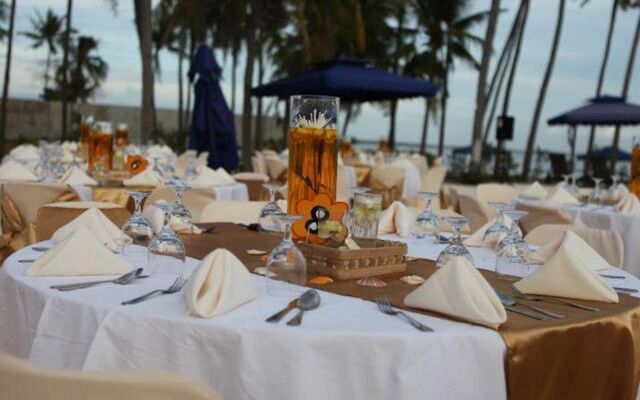 Solea Seaview Resort
