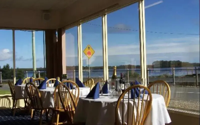 Regatta Point Tavern