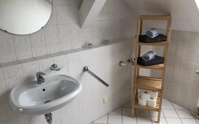 Kuschelige Dachgeschosswohnung am Clarapark