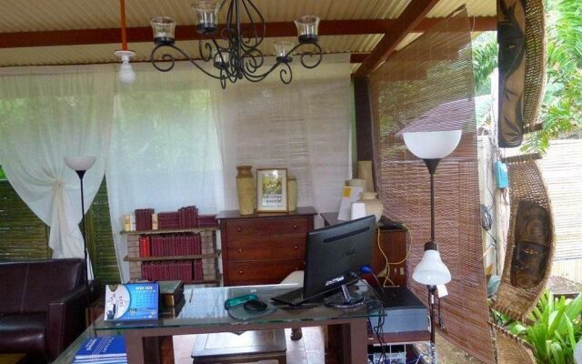 By the Bay, Jacana Bed and Breakfast