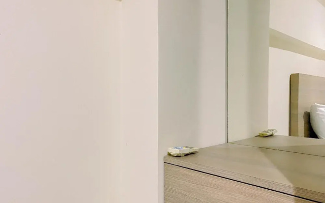 Good and Warm 1BR Apartment at Pejaten Park Residence