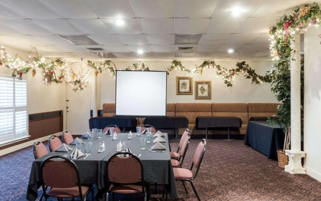 Quality Inn & Suites Lufkin
