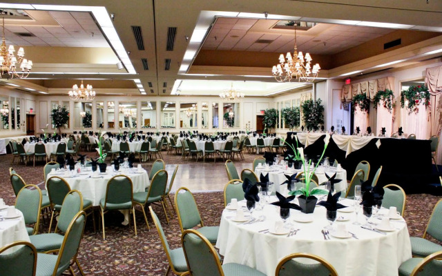 University Square Hotel