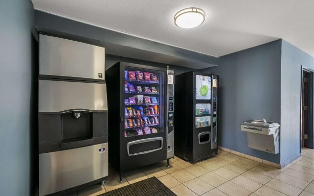 Americas Best Value Sandman Inn