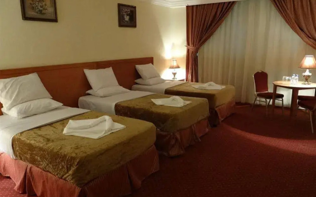 Rowaa Golden Hotel