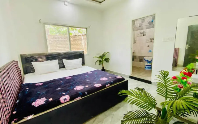 Prabhu Ji Home Stay